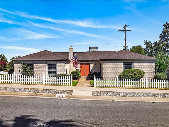 4th image of 1250 W Palm Ave