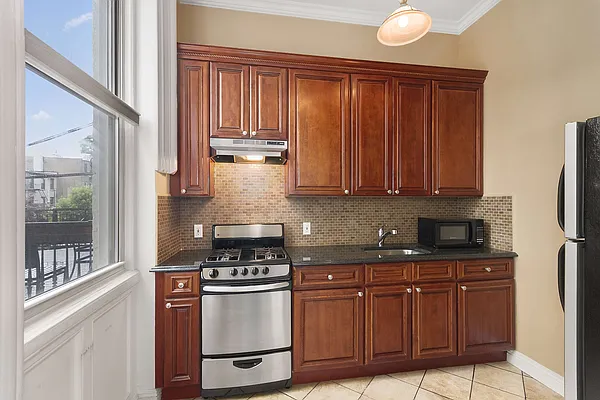 Rented by Stribling | media 7