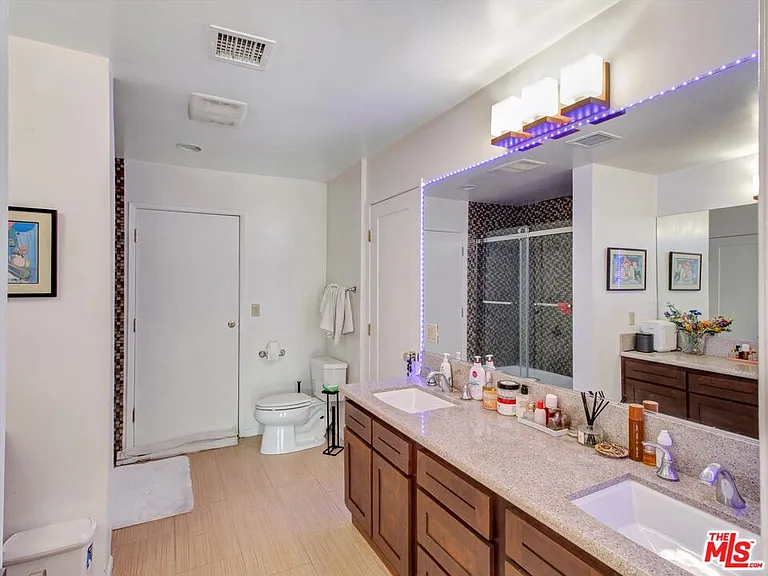 6763 Radlock Ave — Photo 28