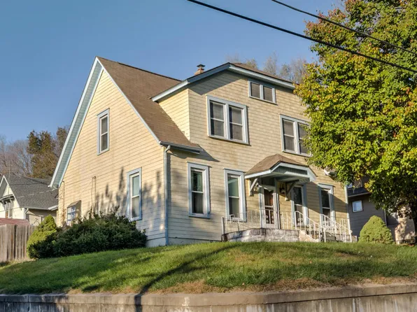 302 Fuller Ave, Council Bluffs, IA 51503