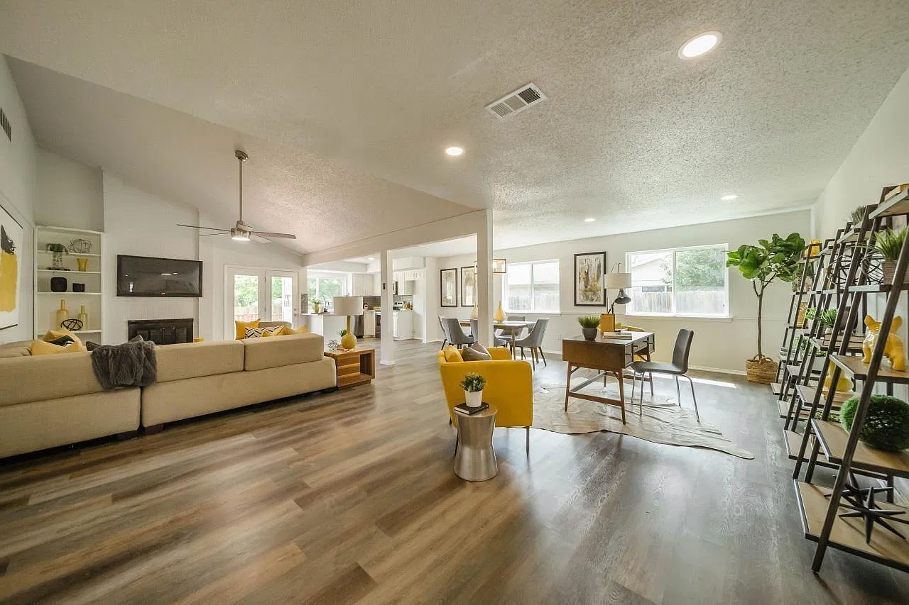 4 bed, 1929 sqft, $2,500 — Photo 3
