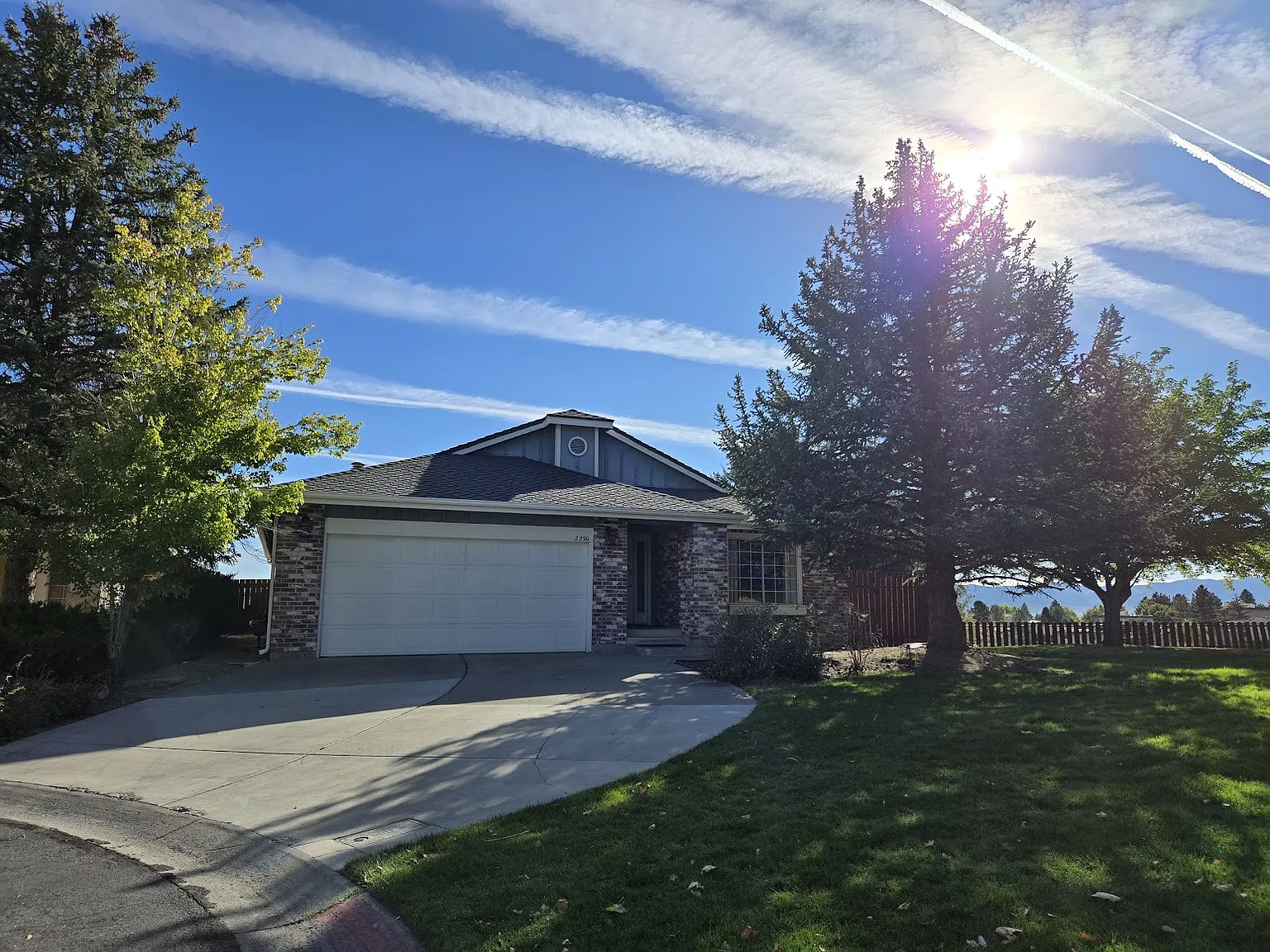 2390 Overlook Ct photo 1