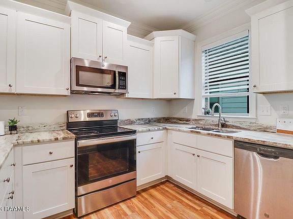 5th image of 111 Lukes Hollow Ln