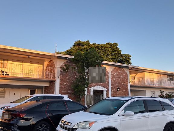 3rd image of 4251 NW 9th Ave APT 202C