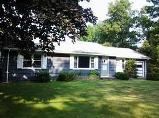 6 N Main St, Newmarket, NH 03857