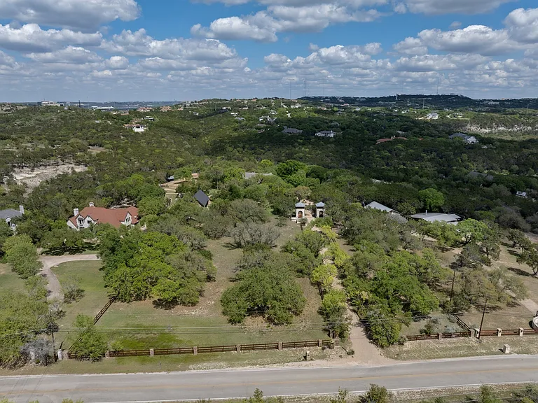 907 Crystal Creek Dr — Photo 13