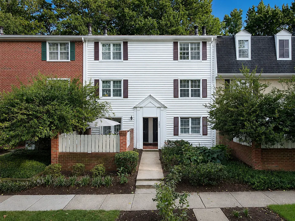 2653 S Walter Reed Dr
