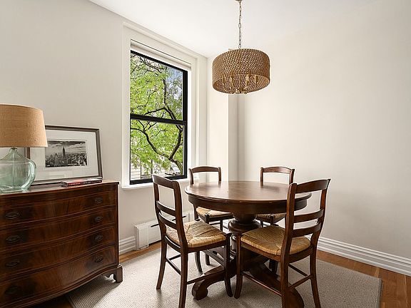 3rd image of 175 W 73rd St APT 2E