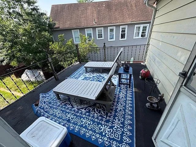 166 Rochelle Ave #2 — Photo 8