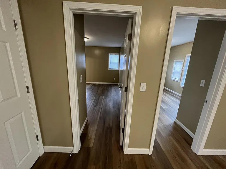 425 Paul Ave — Photo 26
