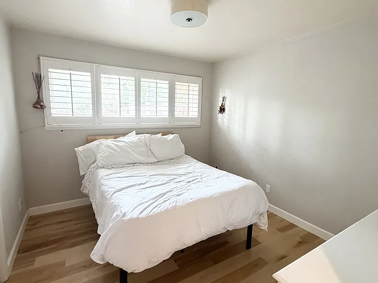5427 Yerba Buena Rd — Photo 12