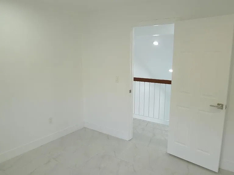 2623 E Maureen St — Photo 25