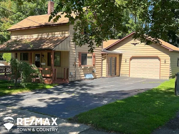 306 W Johnson St, Clio, MI 48420