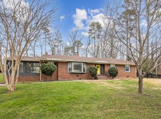 3850 W Weyburn Rd, Richmond, VA 23235