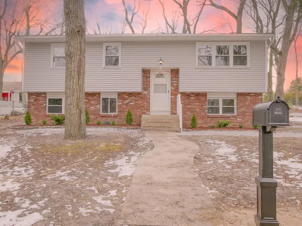 88 Diamond Ave, Clementon, NJ 08021