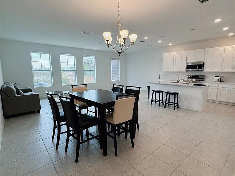 1832 Sanibel Dr — Photo 2