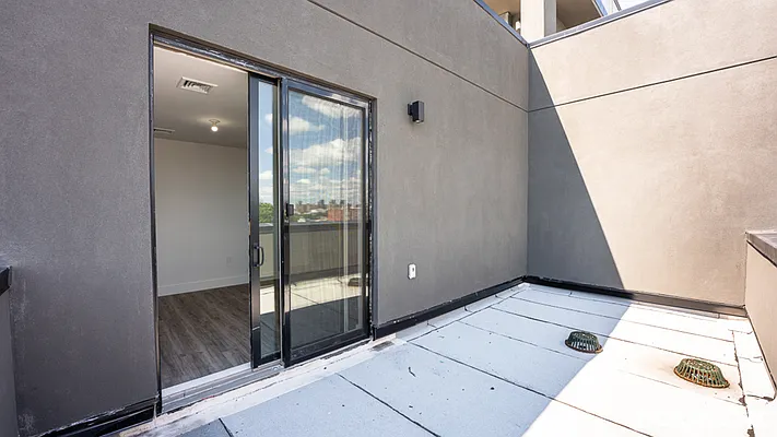 Rented by Nooklyn NYC LLC | media 18