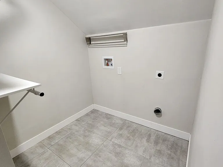 2536 Claver Rd — Photo 20