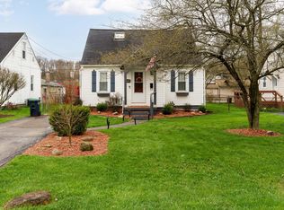 1084 Sugar Grove Rd SE, Lancaster, OH 43130