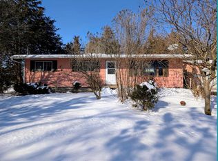 W3295 Johnsburg Rd, Fond Du Lac, WI 54937