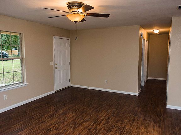 2nd image of 416 SE Plant St