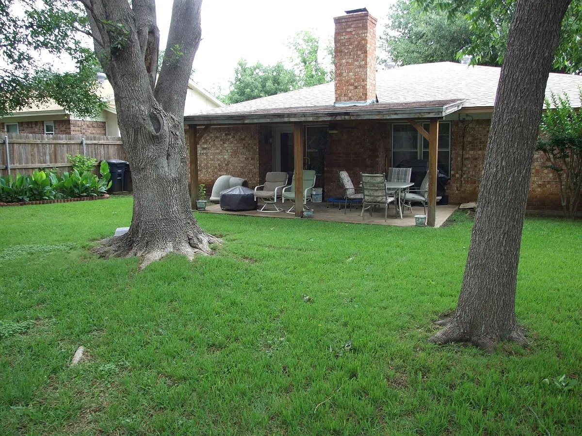 3 bed, 1581 sqft, $1,895 — Photo 2