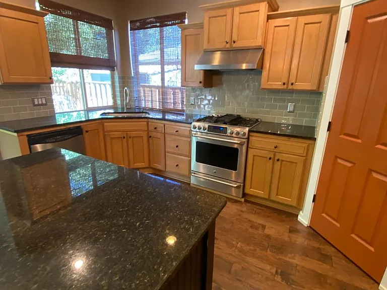 2948 NE Conners Ave — Photo 8