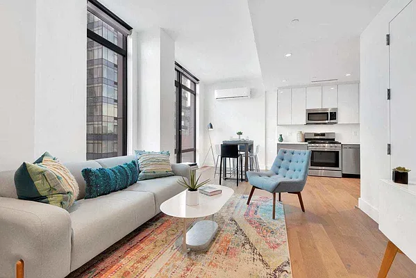 Rented by MOTION New York | media 145