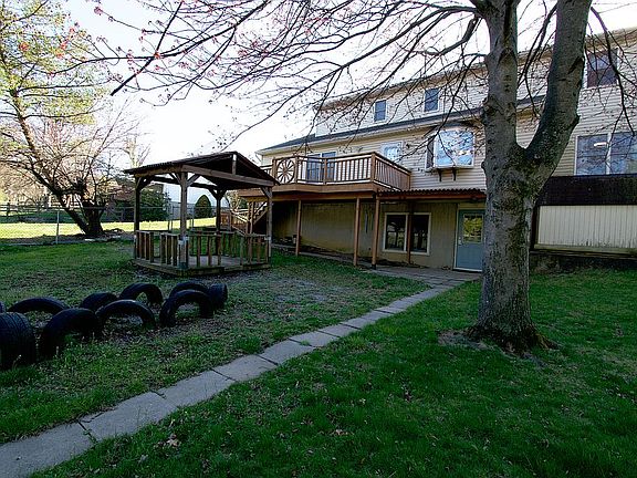 4th image of 2909 Daniel Dr