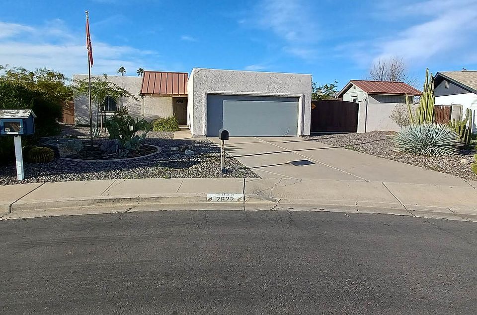 1st image of 2522 E Juanita Ave