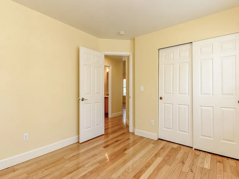 1861 Palisade Blvd — Photo 11