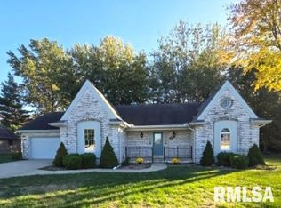 3405 Piccadilly Ave, Mount Vernon, IL 62864