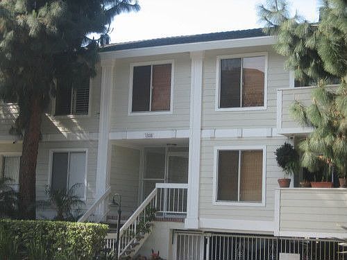 1st image of 1535 Granville Ave APT 106