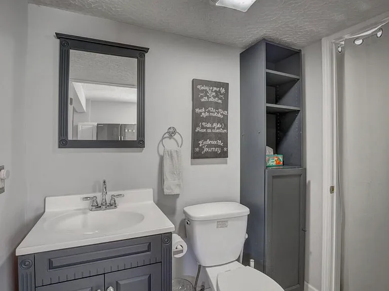 833 Ofallon Ave — Photo 6