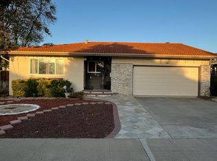 1090 Hunterston Pl, Cupertino, CA 95014