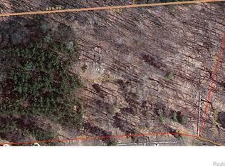 741 Harmony Hills, oxford, MI 48731