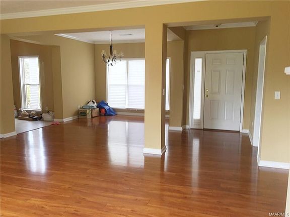 3rd image of 649 Old Camp Dr
