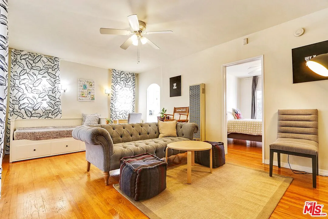 1 bed, 1.0 bath, 800 sqft, $2,800 — Photo 2