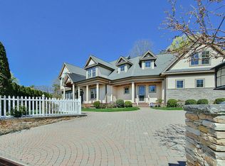 8 Longmeadow Rd, Newton, MA 02459