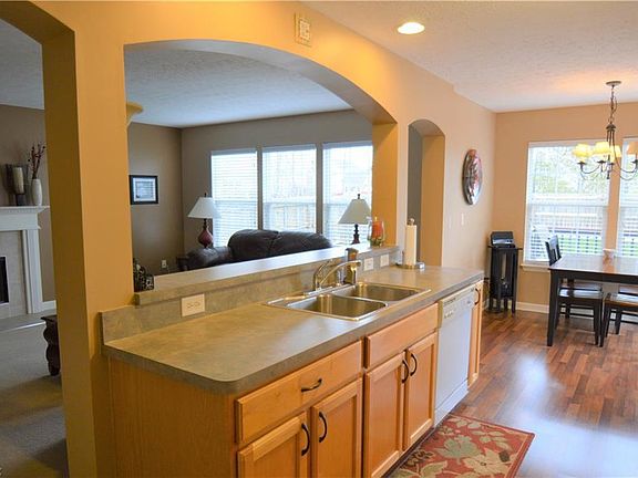 3rd image of 7491 E Oralee Ln