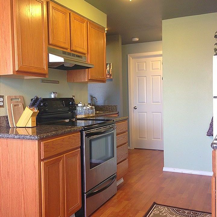1st image of 1010 N J St APT 7