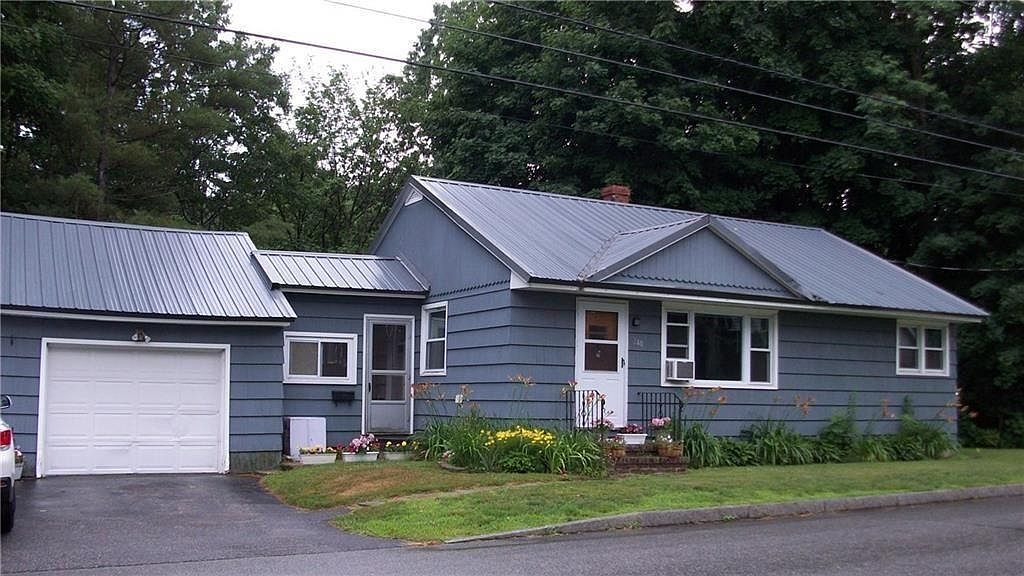 240 Gamage Avenue, Auburn, ME 04210 Zillow