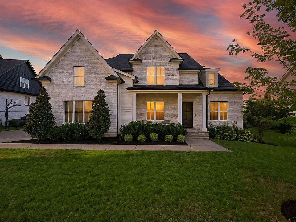 1st image of 4723 Woodrow Pl