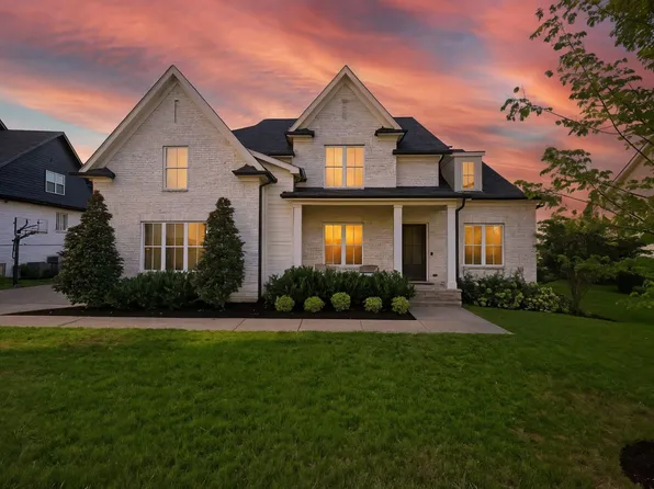 4723 Woodrow Pl, Arrington, TN 37014