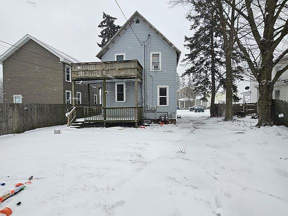 3rd image of 307 Jefferson Ave