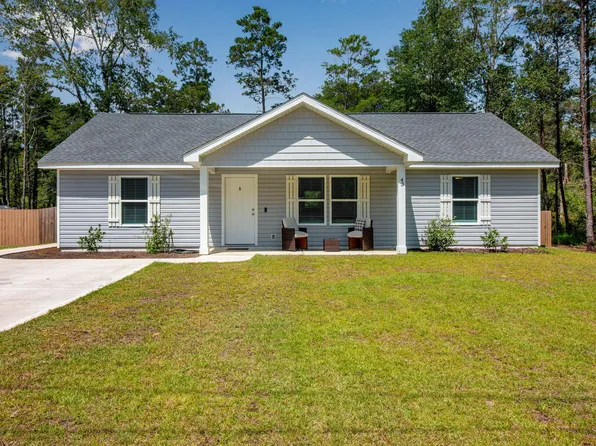 43 E Crocus Ave, Defuniak Springs, FL 32433