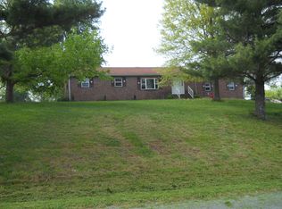 216 Lamb Rd, Cave In Rock, IL 62919