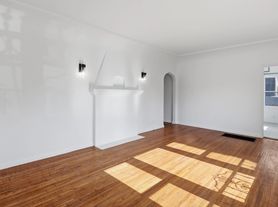 1167 N Kingsley Dr, Los Angeles, CA