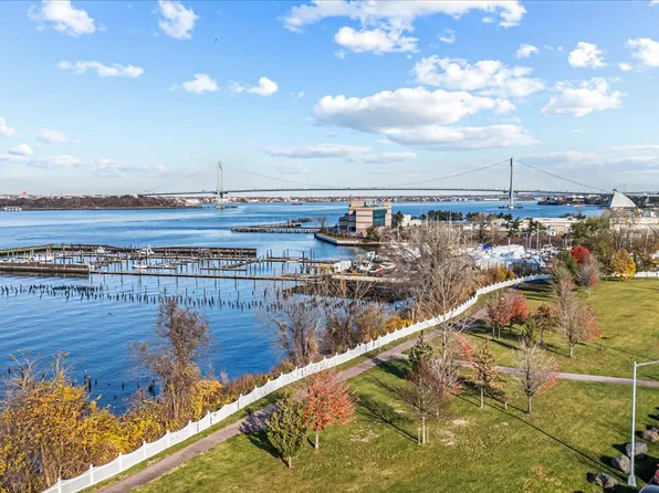 122-22 Powell Cove Boulevard image 5 of 18