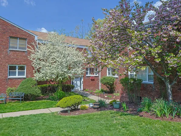300 Claremont Ave #B-1-106, Verona, NJ 07044
